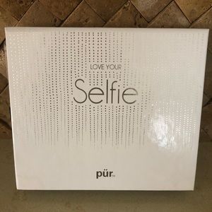 Pur Brand “All in One” Make-Up Pallette